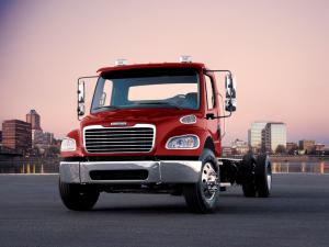 Freightliner Business Class M2 106 2002 года